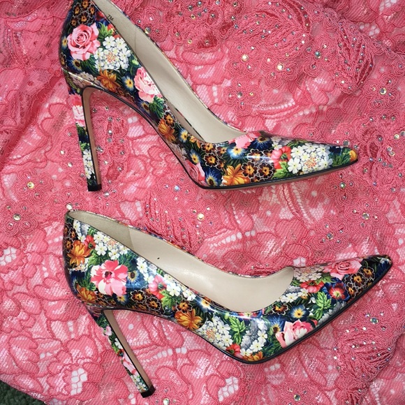 🌸 Spring Heels - Picture 2 of 8